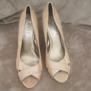 Sam & Libbie Heels size 9
